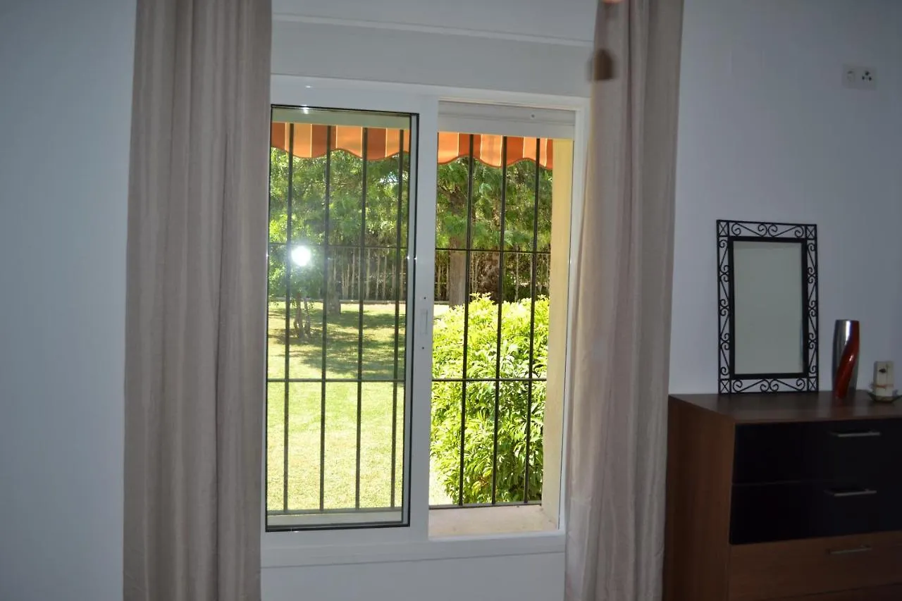 Valencina de la Concepción Hierbabuena Rooms 0*, Valencina de la Concepción ספרד
